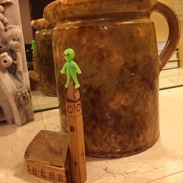 Steeple alien