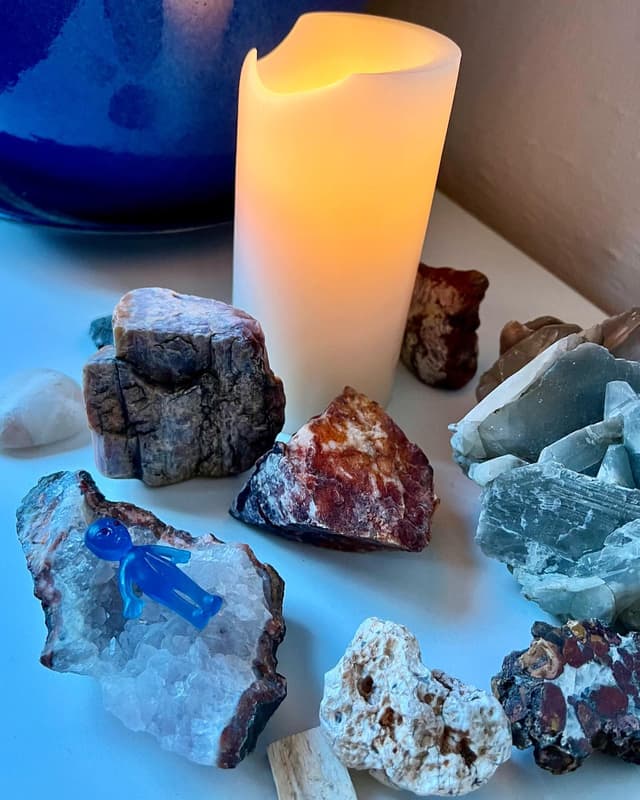 Alien crystal bath