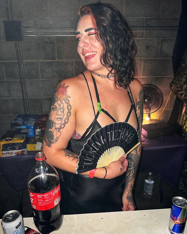 Bartender alien