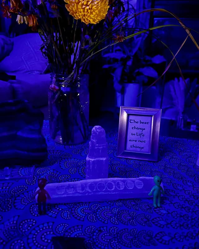 Altar aliens