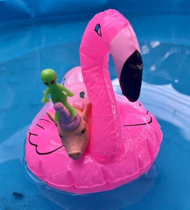 Party animal alien