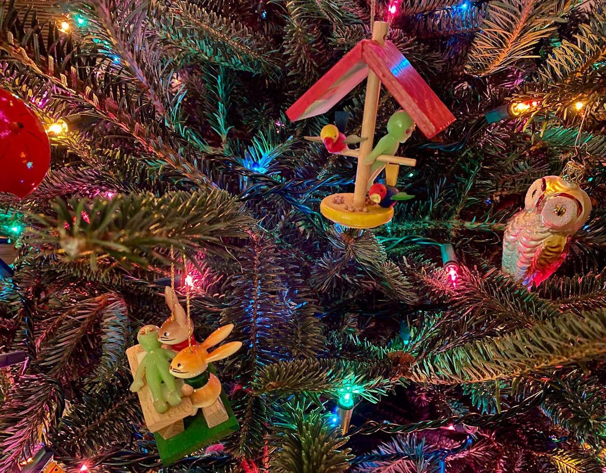 Christmas aliens